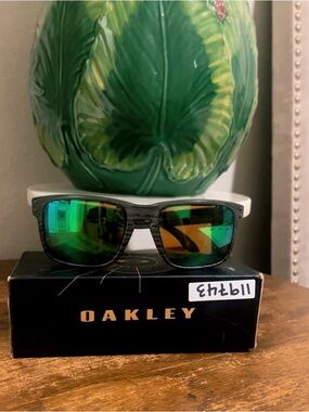 Oakley Carbon Fiber Look Sunglasses with Amber Lenses